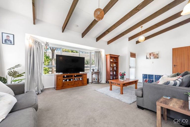 Photo of property in 29 Brightwater Crescent, Totara Park, Upper Hutt, 5018