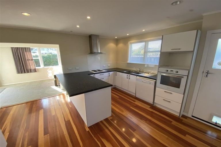 Photo of property in 26 Ruru Crescent, Heretaunga, Upper Hutt, 5018