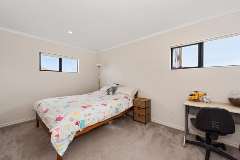 Photo of property in 47 Nielsen Gardens, Rototuna, Hamilton, 3210