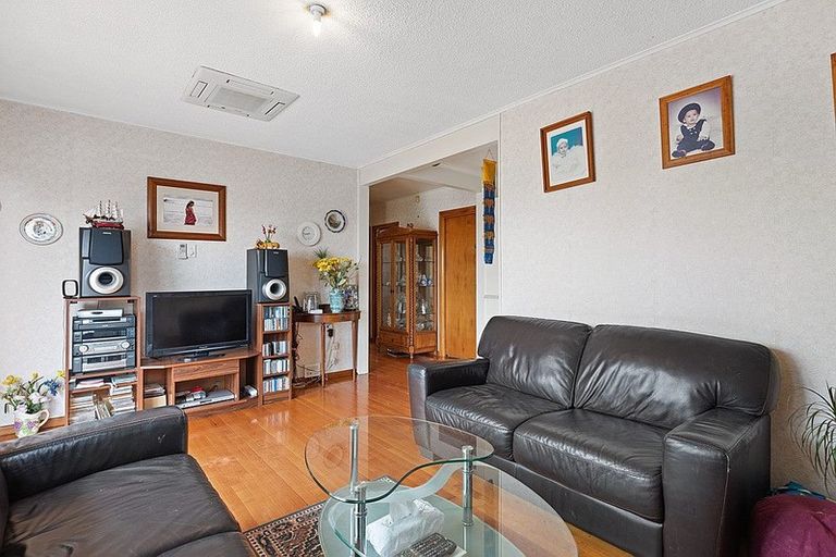 Photo of property in 21 Dunlop Road, Te Puke, 3119