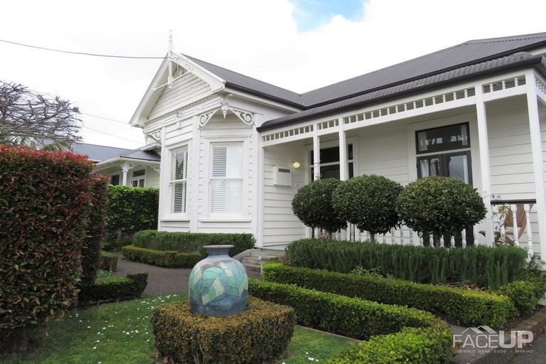 Photo of property in 8 Burgess Road, Devonport, Auckland, 0624