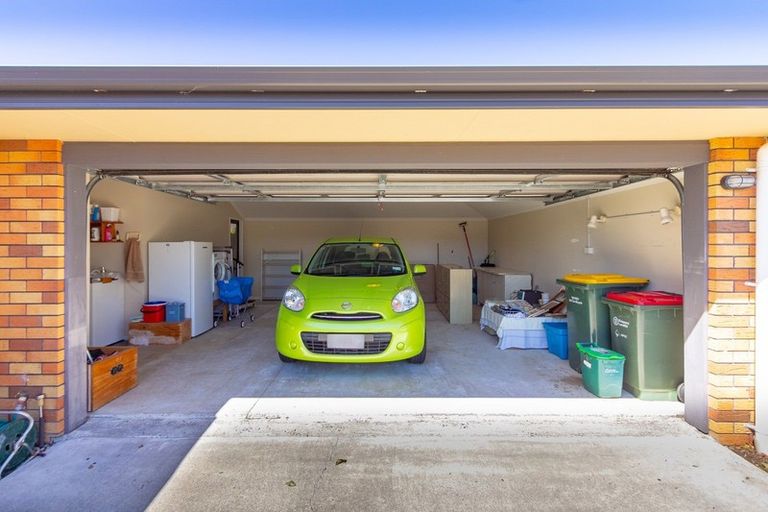 Photo of property in 7 Rarawa Place, Vogeltown, New Plymouth, 4310