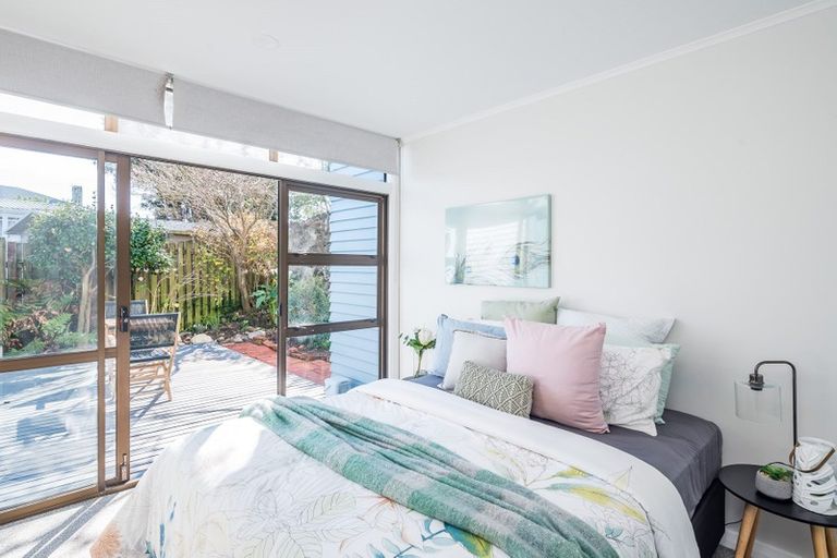 Photo of property in 73 Golf Road, Paraparaumu Beach, Paraparaumu, 5032