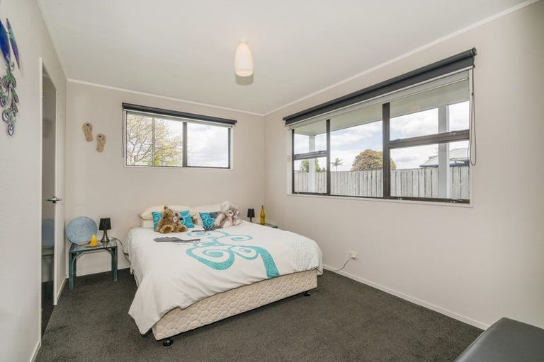 Photo of property in 1 Cholmondeley Crescent, Whitianga, 3510