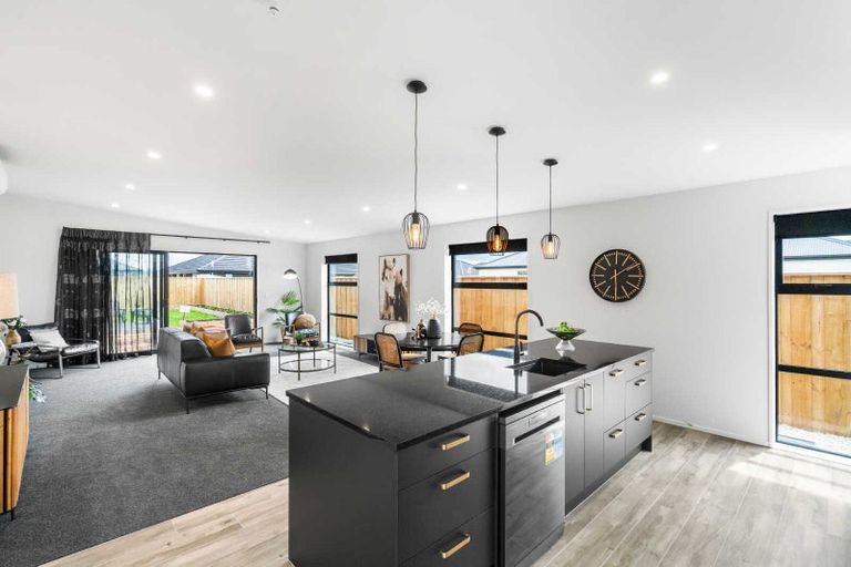 Photo of property in 3 Higgins Street, Woodend, 7610