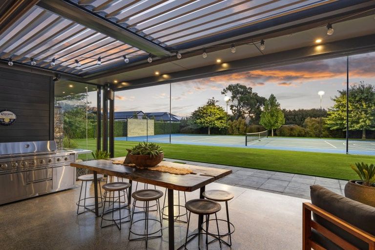 Photo of property in 18 Quarters Place, Halswell, Christchurch, 8025