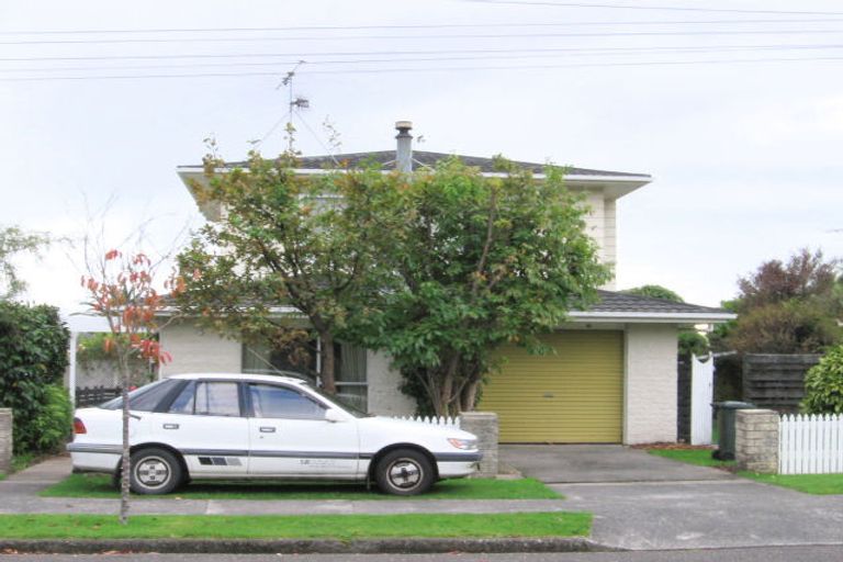 Photo of property in 61b Ngaio Road, Waikanae, 5036
