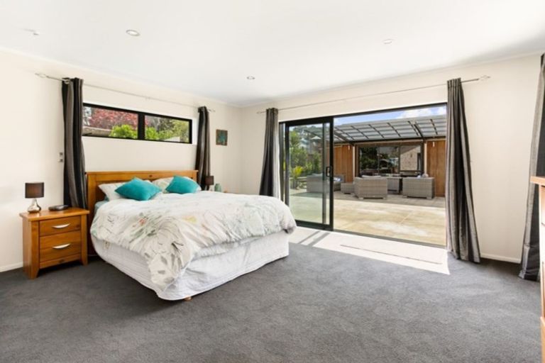 Photo of property in 65 Sunny Crescent, Huapai, Kumeu, 0810