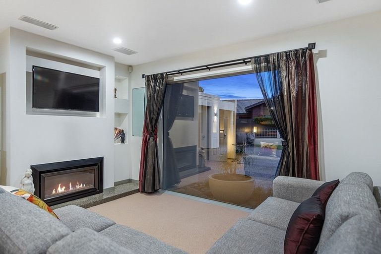 Photo of property in 17 Longwood Place, Harrowfield, Hamilton, 3210