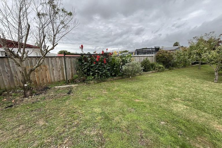 Photo of property in 32 Strathmore Avenue, Levin, 5510