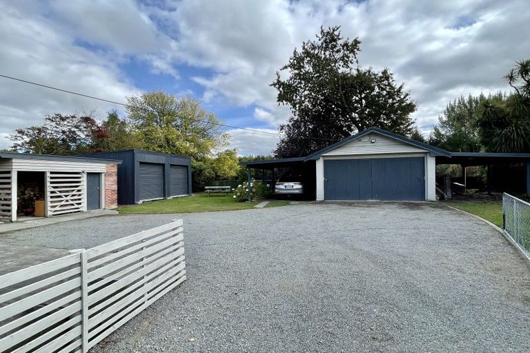 Photo of property in 63 Main North Road, Geraldine, 7930