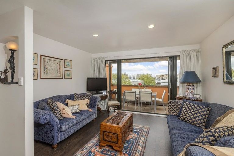 Photo of property in 2/10 Cleveland Road, Parnell, Auckland, 1052