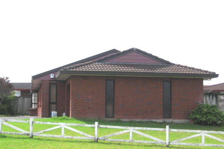 Photo of property in 1/71 Vintage Drive, Henderson, Auckland, 0612