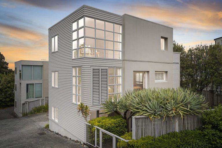 Photo of property in 96b Anzac Street, Takapuna, Auckland, 0622