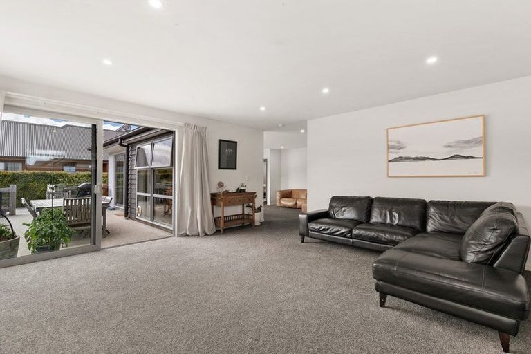 Photo of property in 22 Lochnagar Drive, Lake Hayes, Queenstown, 9304