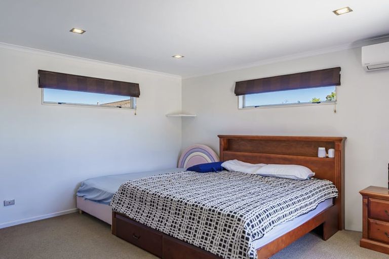 Photo of property in 7a Chester Place, Taradale, Napier, 4112
