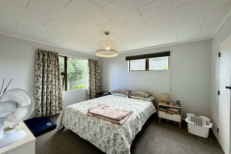 Photo of property in 3 Kaimata Street, Brooklands, New Plymouth, 4310