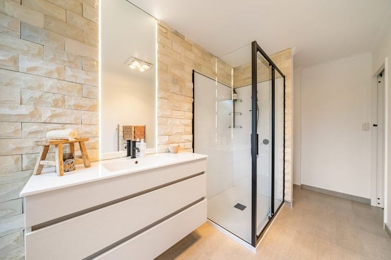 Photo of property in 77 Joseph Banks Drive, Whitby, Porirua, 5024