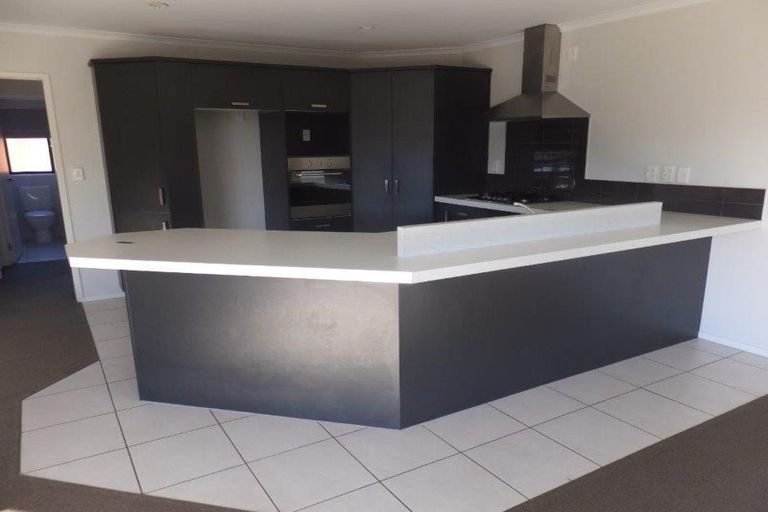 Photo of property in 13 Holly Place, Rototuna North, Hamilton, 3210