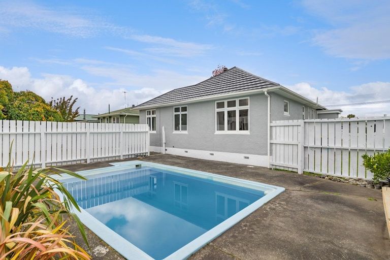 Photo of property in 382 High Street South, Carterton, 5713