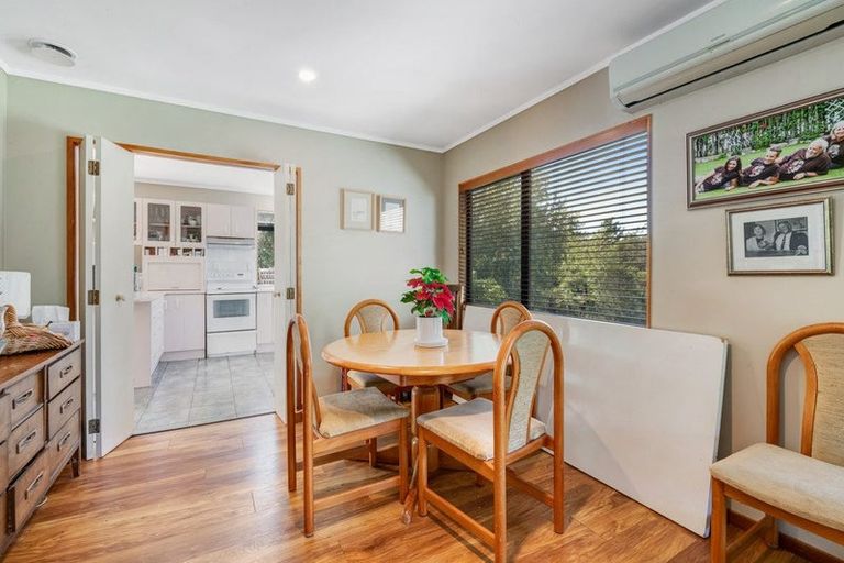 Photo of property in 59 Unsworth Drive, Unsworth Heights, Auckland, 0632