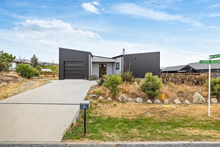 Photo of property in Luggate Park, 10 Cooper Crescent, Luggate, Wanaka, 9383
