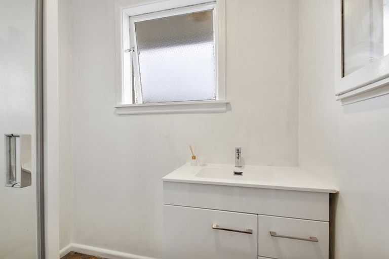 Photo of property in 35 Geddis Street, Rangiora, 7400