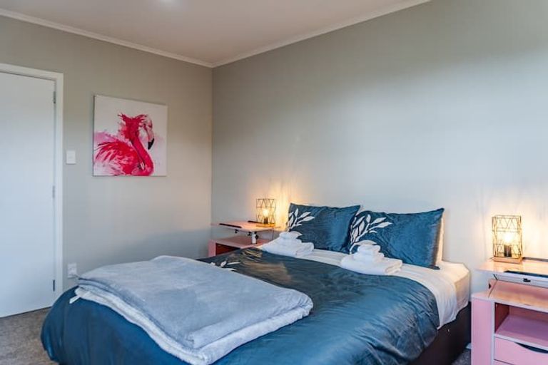 Photo of property in 94 Nicholson Road, Khandallah, Wellington, 6035