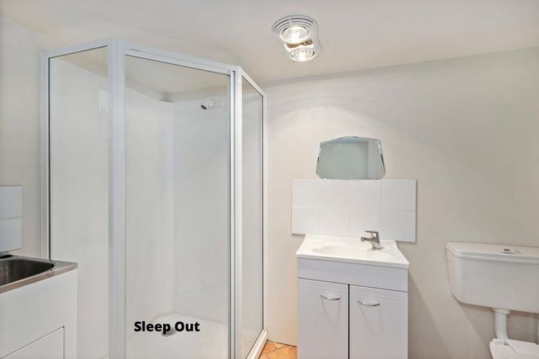 Photo of property in 105 Mcfaddens Road, St Albans, Christchurch, 8052