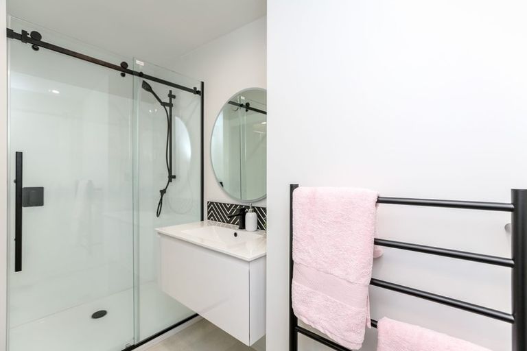 Photo of property in 75a Pendarves Street, New Plymouth, 4310