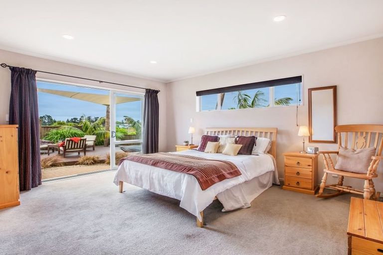 Photo of property in 34 Stranraer Crescent, Wattle Downs, Auckland, 2103