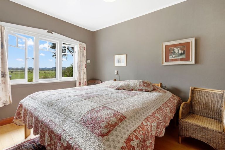 Photo of property in 37 Camp Road, Coroglen, Whitianga, 3591
