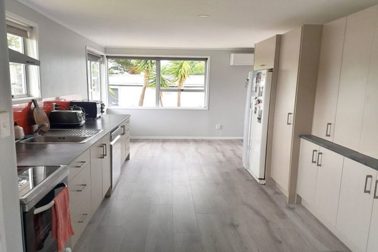 Photo of property in 12 Tiki Place, Ruakaka, 0116