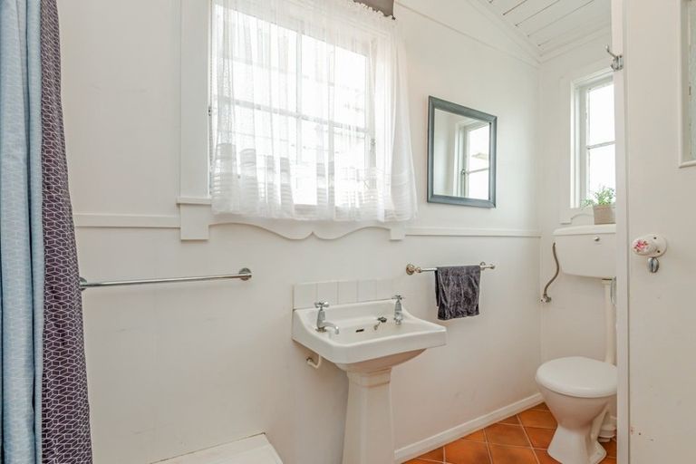 Photo of property in 162 Ruahine Street, Roslyn, Palmerston North, 4414