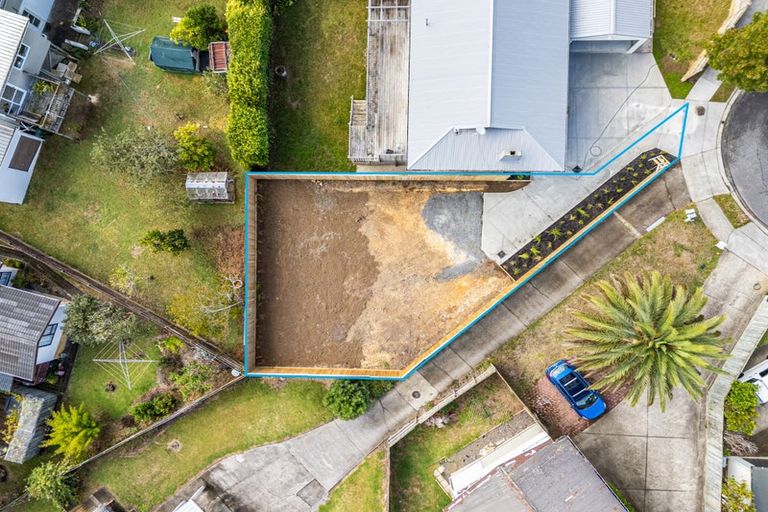 Photo of property in 13a Edgar Pearce Place, Howick, Auckland, 2014