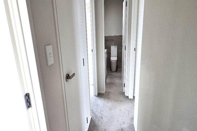 Photo of property in 72 Seafarer Crescent, Stanmore Bay, Whangaparaoa, 0932