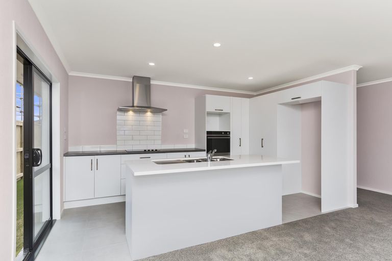 Photo of property in 6 Rotomanu Place, Pyes Pa, Tauranga, 3112