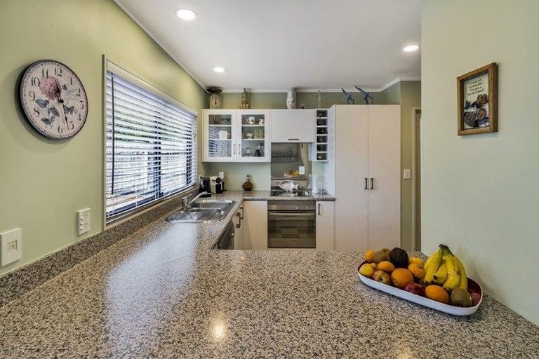 Photo of property in 2/57 Howe Street, Howick, Auckland, 2014