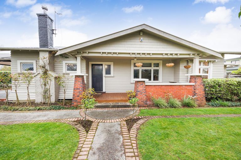 Photo of property in 3 Langston Avenue, Palmerston North, 4414