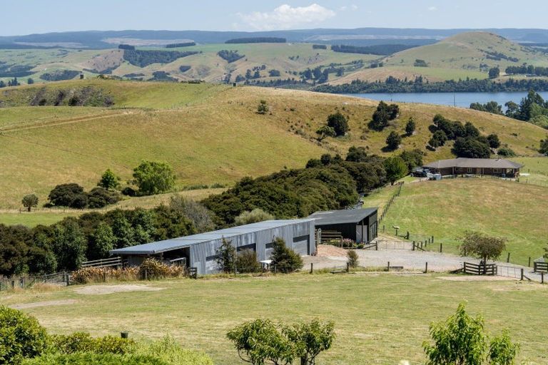 Photo of property in 67 Surrey Heights, Waihola, Outram, 9073