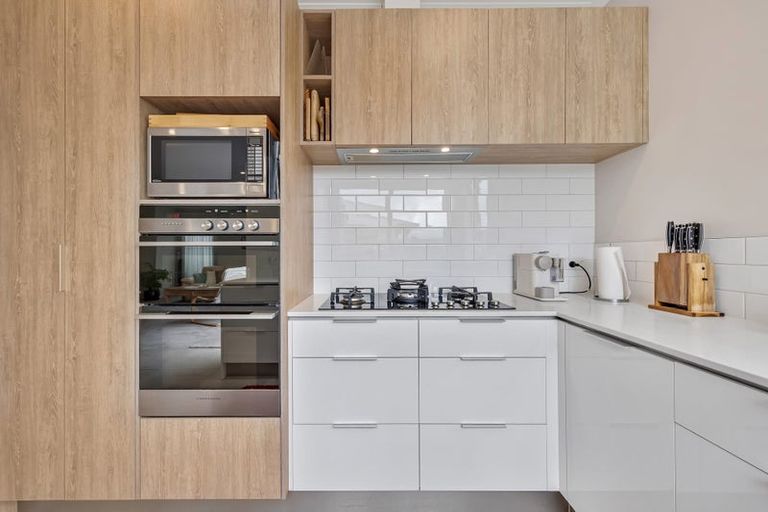 Photo of property in 6 Kainga Lane, Whenuapai, Auckland, 0618