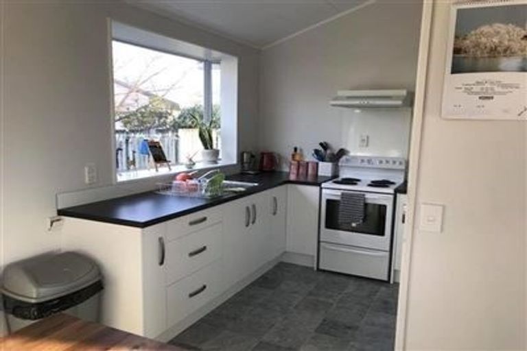 Photo of property in 124 Makarini Street, Paraparaumu, 5032