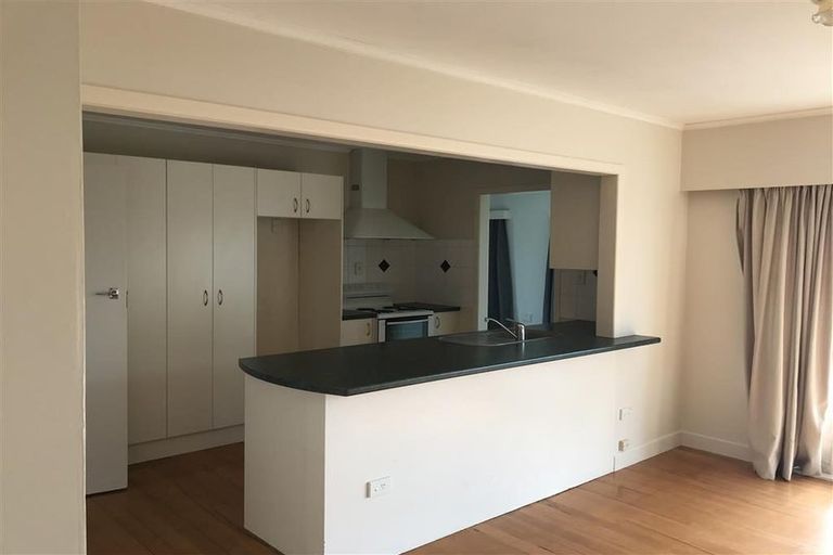 Photo of property in 136 Great South Road, Takanini, 2112