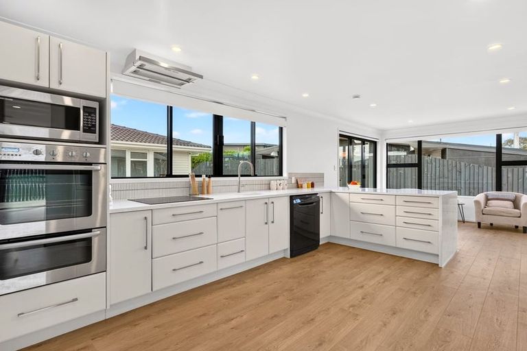 Photo of property in 22a Matua Road, Huapai, Kumeu, 0810