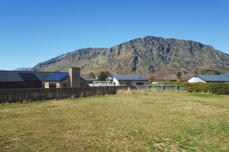 Photo of property in 9 Morepork Way, Arthurs Point, Queenstown, 9371
