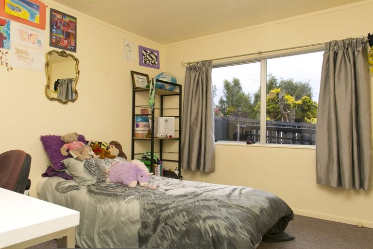 Photo of property in 2/14 Tawa Street, Hilltop, Taupo, 3330