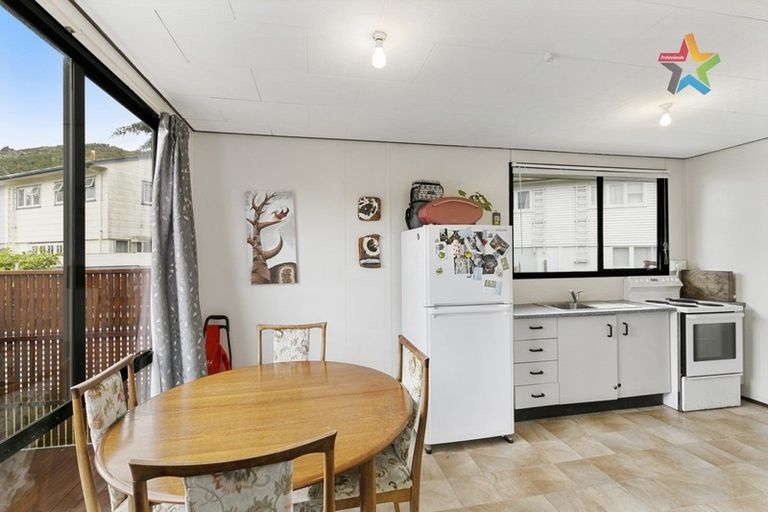 Photo of property in 2/19 Eldon Grove, Taita, Lower Hutt, 5019