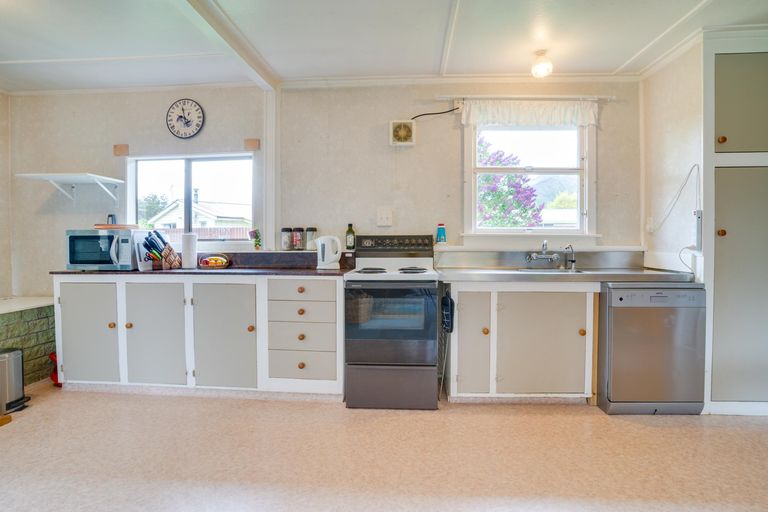 Photo of property in 8a Sutherland Road, Omarama, 9412