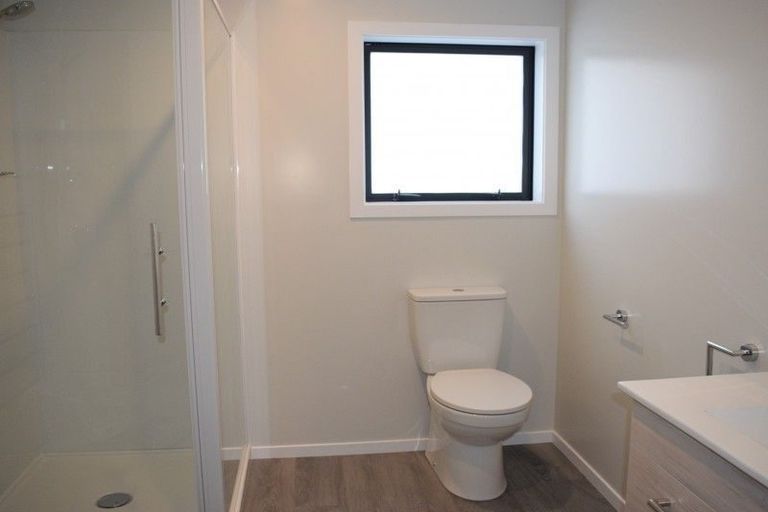 Photo of property in 2 Kingi Te Ahoaho Place, Otaki, 5512