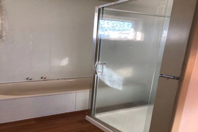 Photo of property in 30 Fenwick Crescent, Hillcrest, Hamilton, 3216